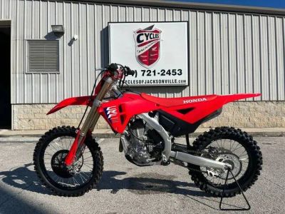 2026 Honda® CRF450R — front three-quarter view