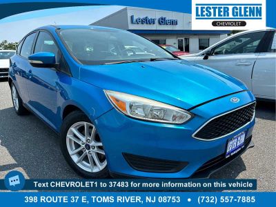 2017 Ford Focus SE in Blue — front three-quarter view