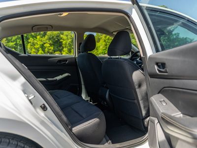 2025 Nissan Altima - Photo 12