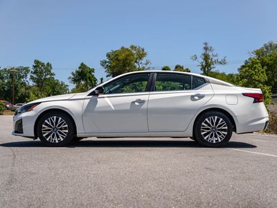 2025 Nissan Altima - Photo 3