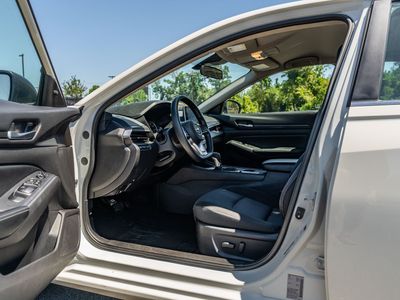 2025 Nissan Altima - Photo 16