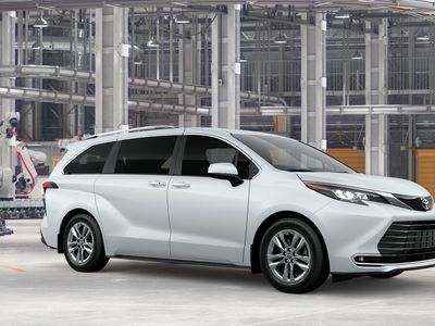 2026 Toyota Sienna — photo 14 view