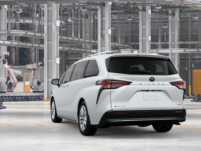 2026 Toyota Sienna — photo 7 view
