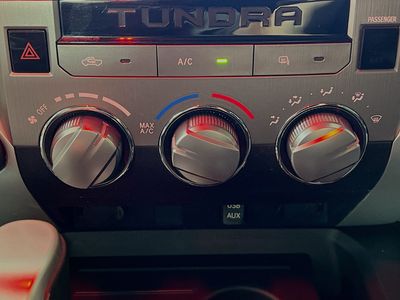 2014 Toyota Tundra - Photo 22