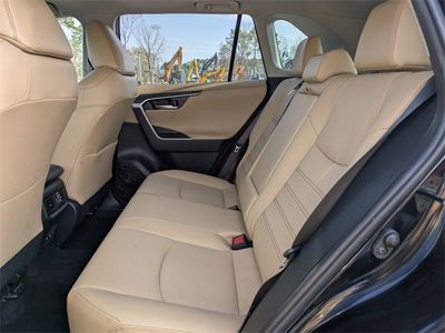 2019 Toyota RAV4 - Photo 13