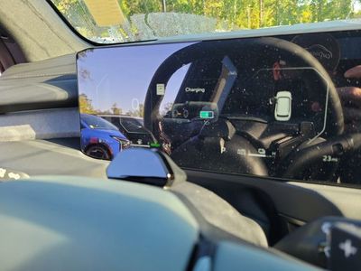 2027 Kia Telluride Hybrid - Photo 14