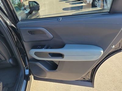 2027 Kia Telluride Hybrid - Photo 31