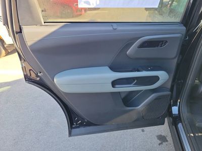 2027 Kia Telluride Hybrid - Photo 26