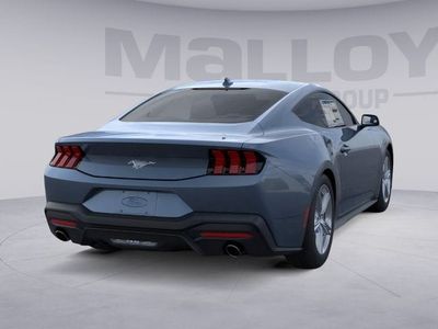 2026 Ford Mustang - Photo 3