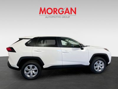 2025 Toyota RAV4 - Photo 2