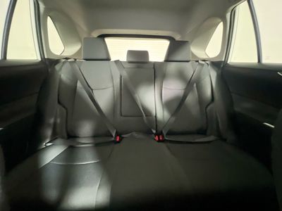 2025 Toyota RAV4 - Photo 28