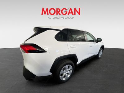 2025 Toyota RAV4 - Photo 3