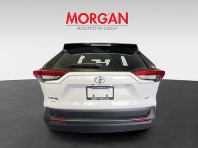 2025 Toyota RAV4 - Photo 4