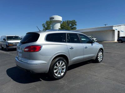 2014 Buick Enclave — detail view
