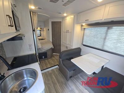 2025 Gulf Stream RV Yellowstone - Photo 3