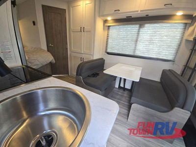2025 Gulf Stream RV Yellowstone - Photo 4