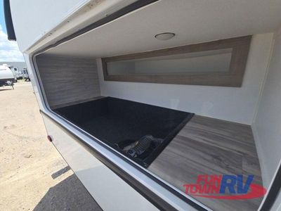 2025 Gulf Stream RV Yellowstone - Photo 14