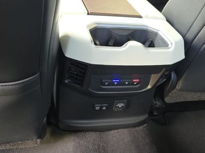 2023 Toyota Tundra Hybrid - Photo 12