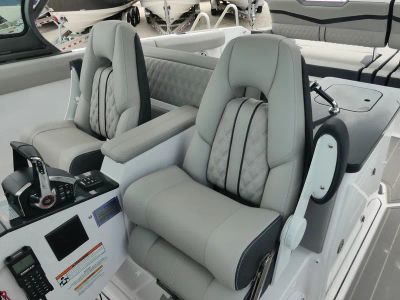 2027 Monterey Elite 30 OB — photo 14 view