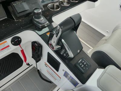 2027 Monterey Elite 30 OB — photo 13 view