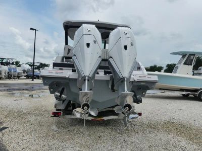 2027 Monterey Elite 30 OB — detail view