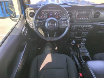 2022 Jeep Wrangler - Photo 16