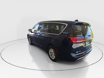 2023 Chrysler Pacifica — detail view