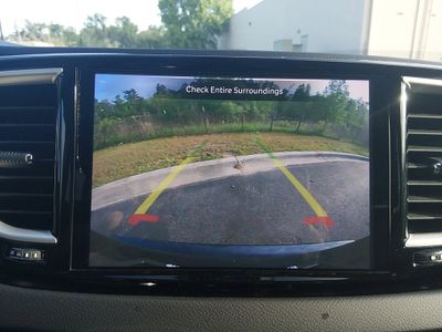 2023 Chrysler Pacifica — photo 16 view