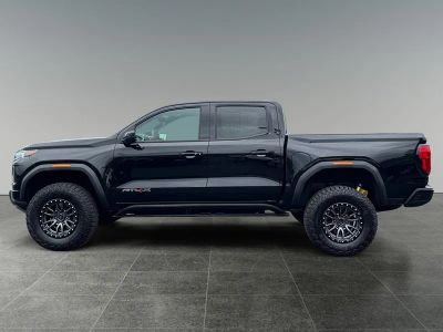 2024 GMC Canyon — detail view