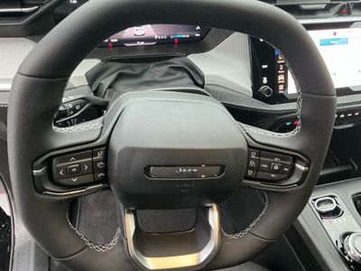 2026 Jeep Cherokee - Photo 14