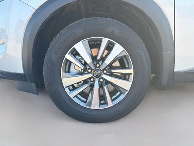 2025 Nissan Pathfinder - Photo 43