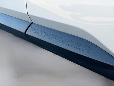 2025 Nissan Pathfinder - Photo 11