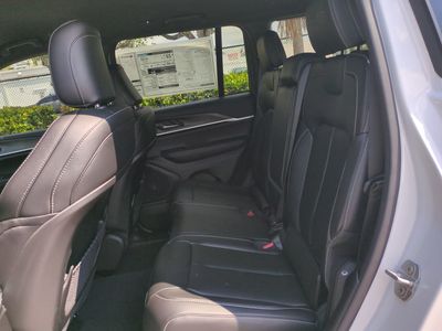 2025 Jeep Grand Cherokee - Photo 15