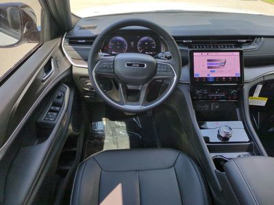 2025 Jeep Grand Cherokee - Photo 17