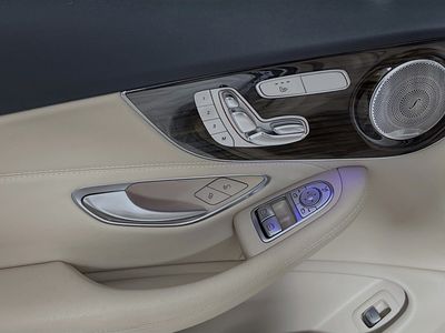 2019 Mercedes-Benz C-Class - Photo 14