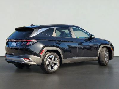 2025 Hyundai TUCSON — interior view