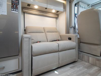 2026 Thor Motor Coach Axis - Photo 9