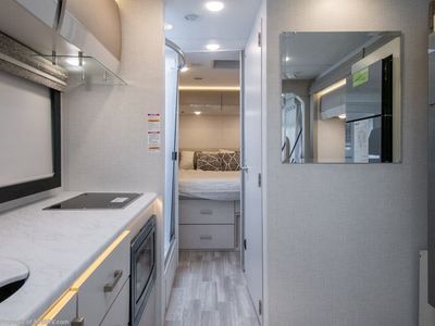 2026 Thor Motor Coach Axis - Photo 11