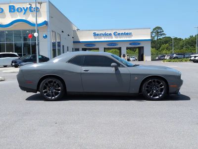 2023 Dodge Challenger - Photo 2