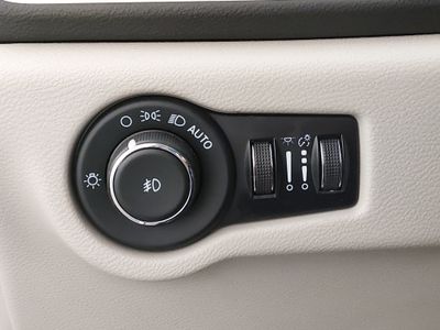 2023 Chrysler Pacifica — photo 13 view