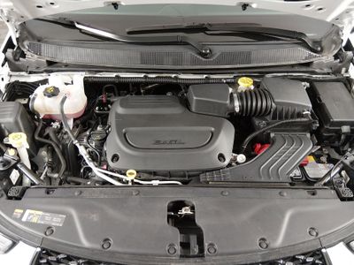 2023 Chrysler Pacifica — photo 9 view