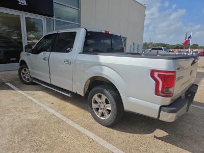 2017 Ford F-150 — interior view