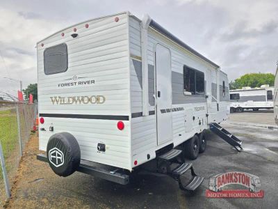 2027 Wildwood 26DBHD — detail view