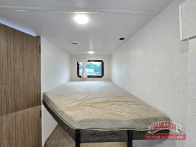 2027 Wildwood 26DBHD — photo 19 view
