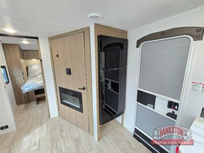 2027 Wildwood 26DBHD — photo 12 view
