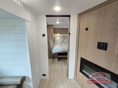 2027 Wildwood 26DBHD — photo 28 view