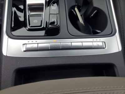 2026 Kia Carnival Hybrid - Photo 20