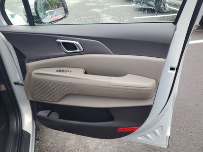 2026 Kia Carnival Hybrid - Photo 35