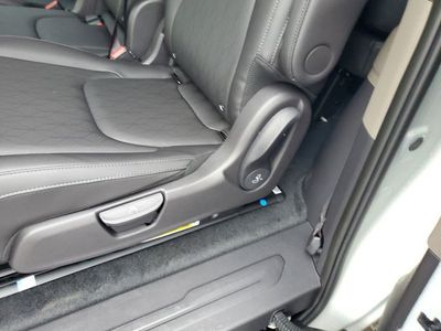 2026 Kia Carnival Hybrid - Photo 26