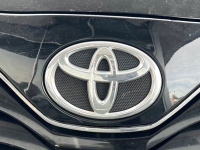 2011 Toyota Camry - Photo 10